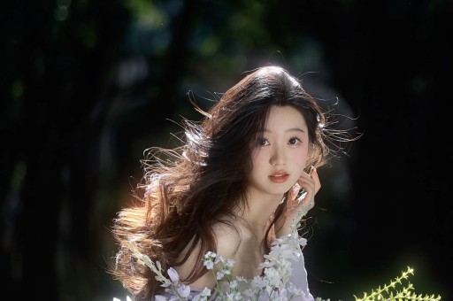 爆红明星被曝隐婚生子! 爆红明星被曝隐婚生子!